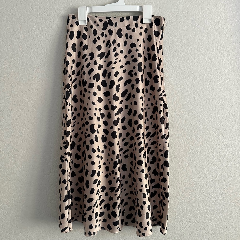 Leopard satin midi skirt